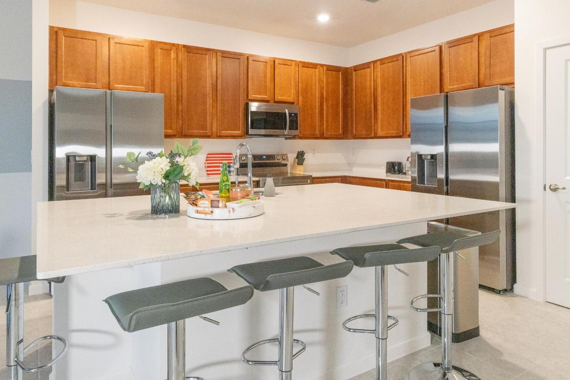 Waterfront Brand New Modern Luxury 8 Bedroom Pool House! Sleeps 16 Kissimmee Dış mekan fotoğraf